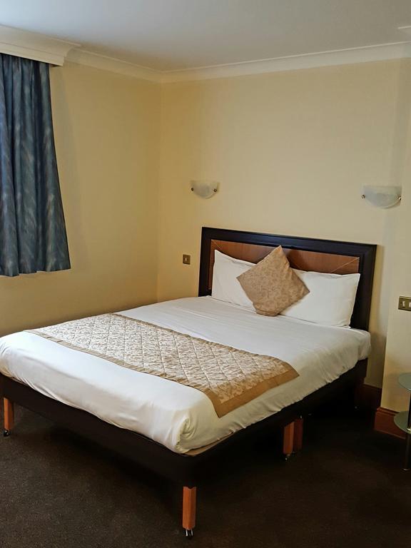 Britannia Hotel Вулвергемптон Екстериор снимка